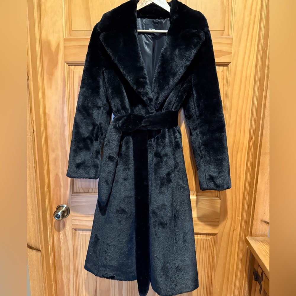 Express Ladies Faux Fur Coat Black Size Medium - Picture 4 of 4
